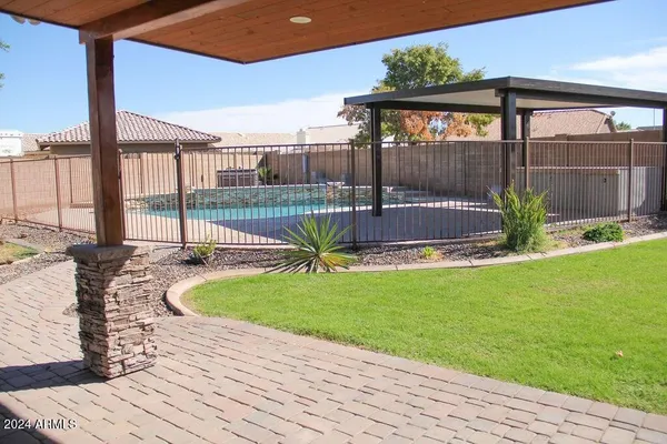 $2,950 | 6103 West Villa Theresa Drive, Glendale, AZ 85308