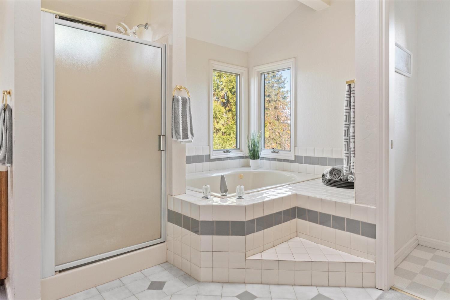 257 Snowberry Court Murphys, CA 95247 - Photo 25 of 56 a bathroom with a sink and a mirror