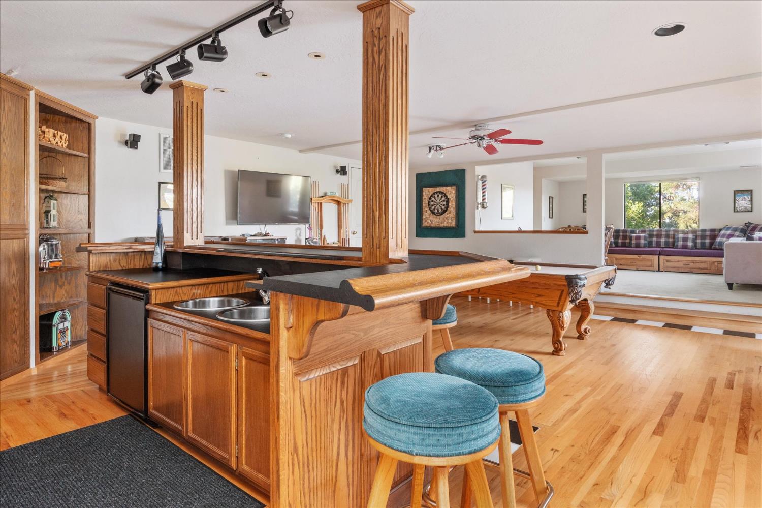 257 Snowberry Court Murphys, CA 95247 - Photo 40 of 56 a kitchen with a stove and a refrigerator