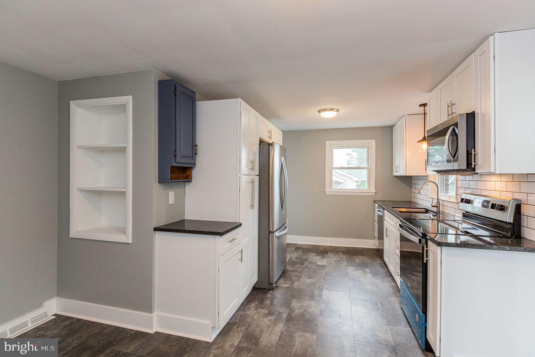 42 Harvest Road Lancaster, PA 17602 - Photo 12 of 37 Gallery Image 12