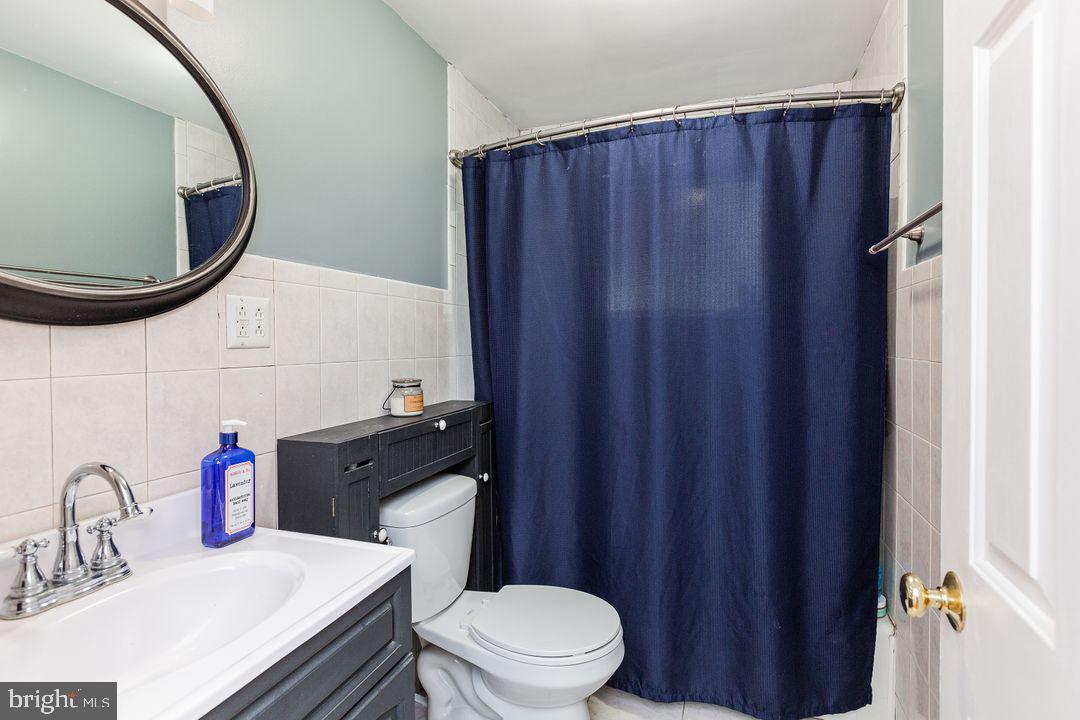 42 Harvest Road Lancaster, PA 17602 - Photo 18 of 37 Full bath