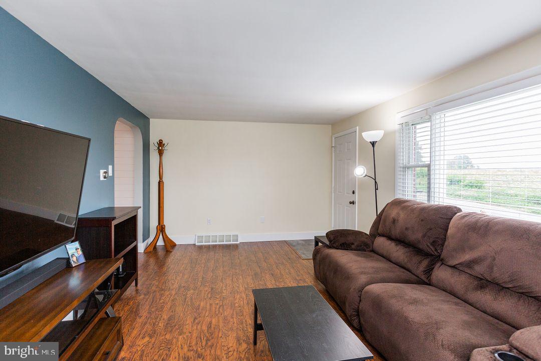 42 Harvest Road Lancaster, PA 17602 - Photo 6 of 37 Gallery Image 6