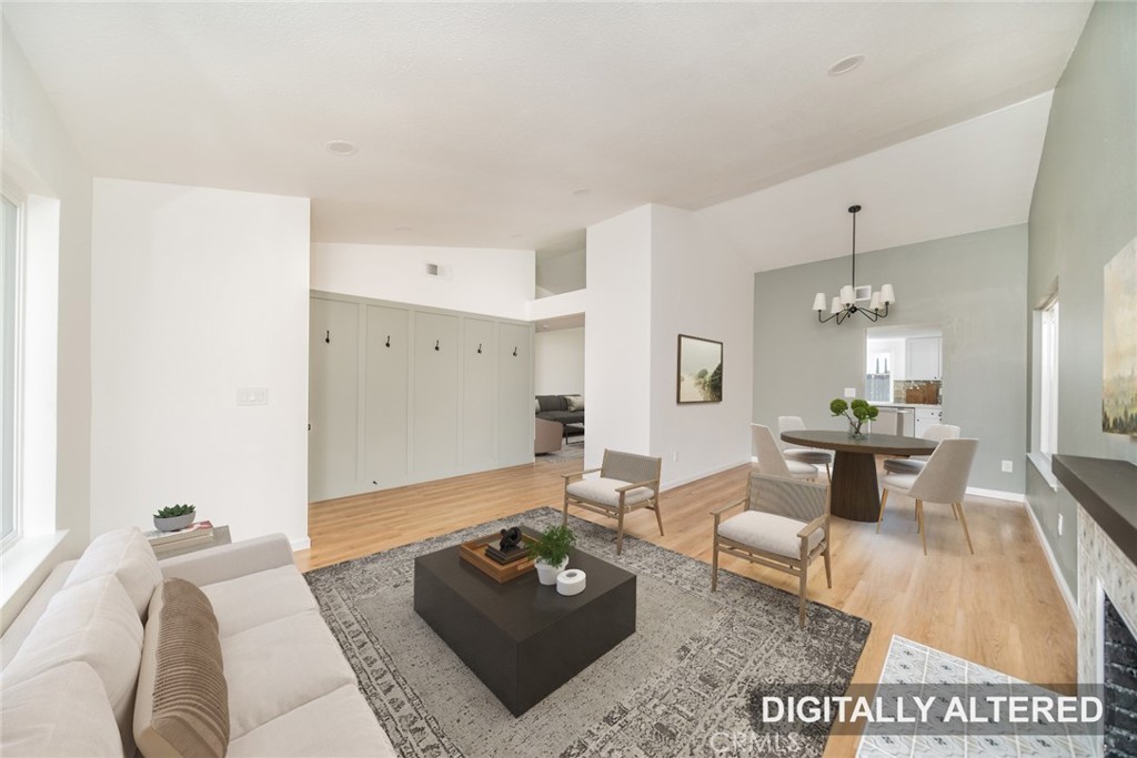 1041 Sunset Circle Rialto, CA 92376 - Photo 4 of 32 Gallery Image 4