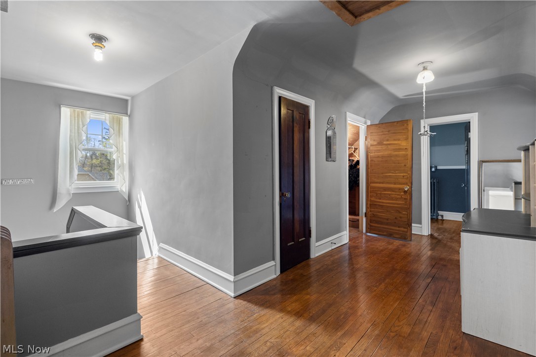 3372 Mayfield Road Cleveland Heights, OH 44118 - Photo 27 of 48