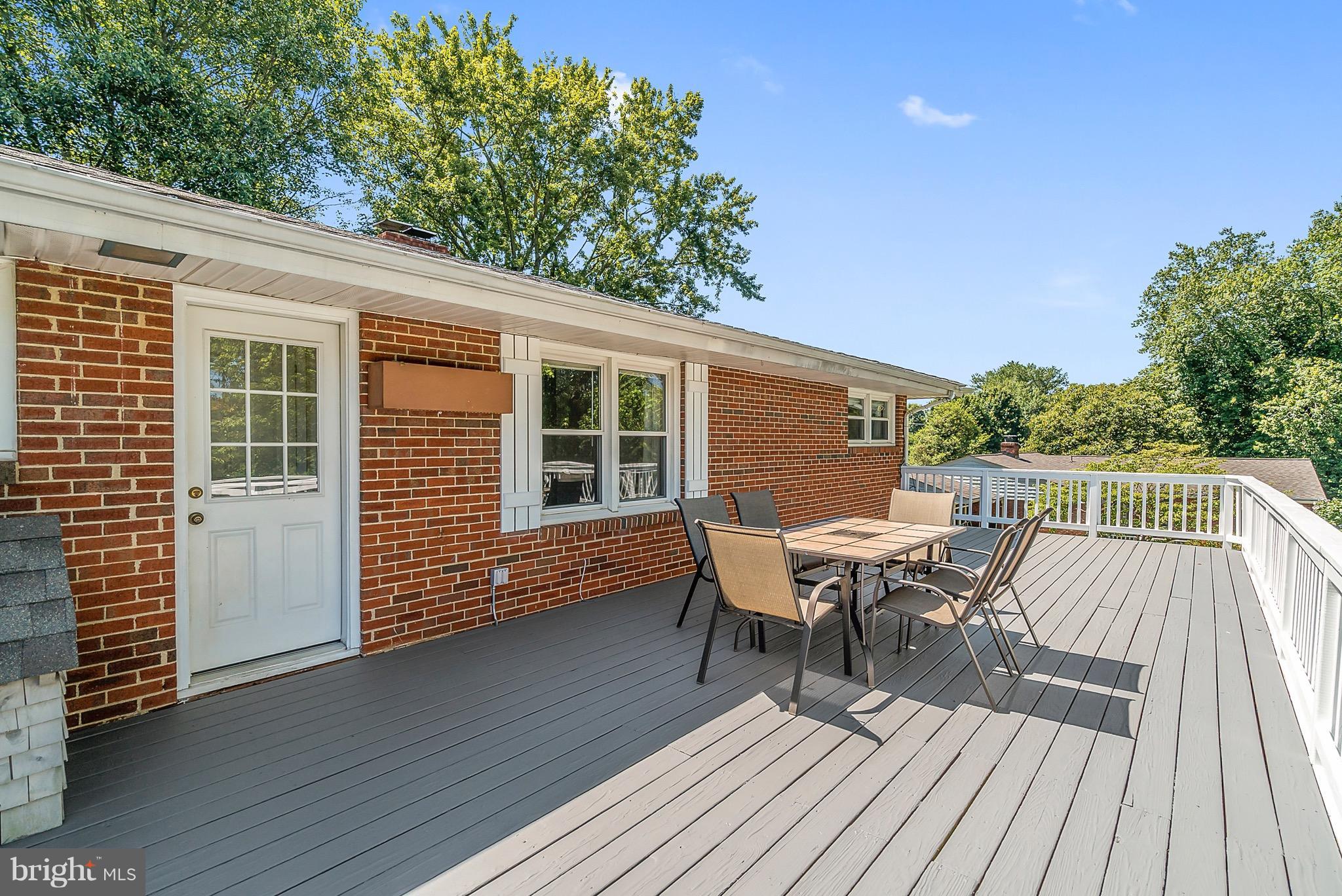 474 Foxcroft Road Warrenton, VA 20186 - Photo 11 of 23 Large deck