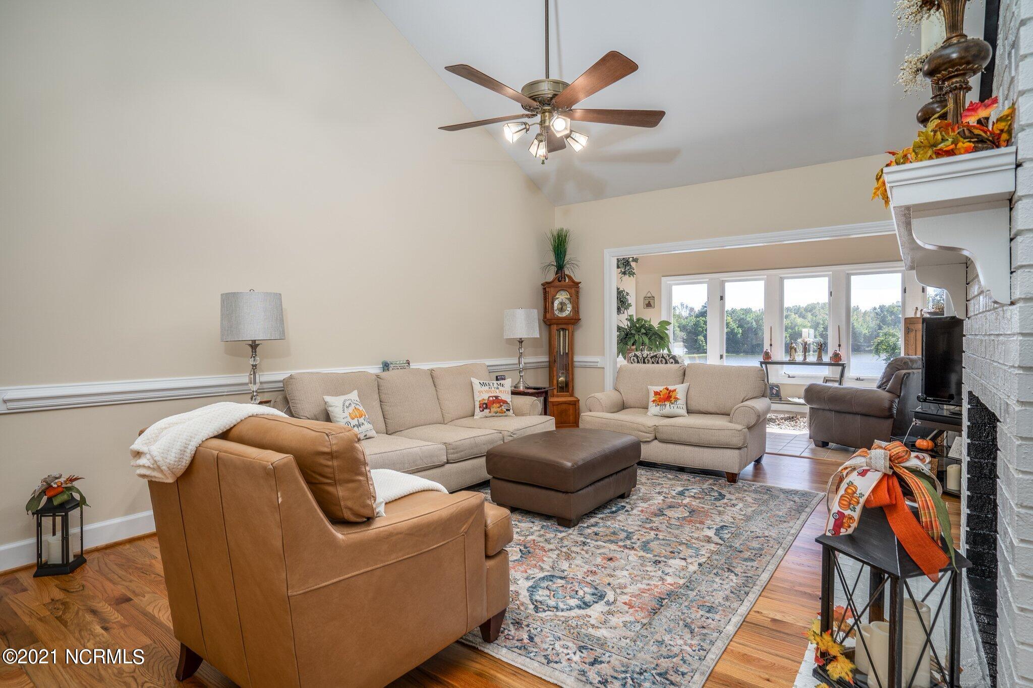 006-5895LeonRoad-Nashville-NC-27856-SMAL