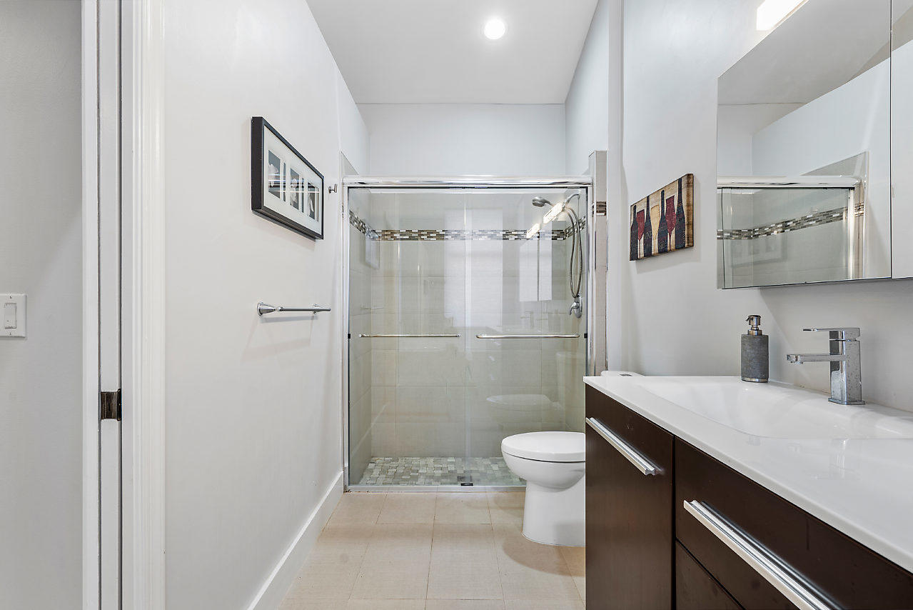 6676 Northwest 26th Way Boca Raton, FL 33496 - Photo 11 of 43 013-6676NW26thWay-BocaRaton-FL-small