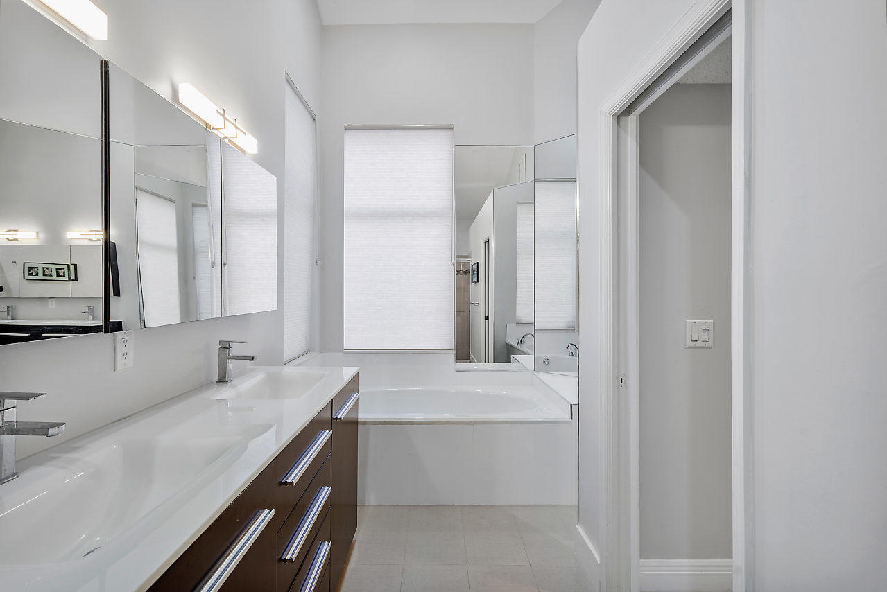 6676 Northwest 26th Way Boca Raton, FL 33496 - Photo 12 of 43 014-6676NW26thWay-BocaRaton-FL-small