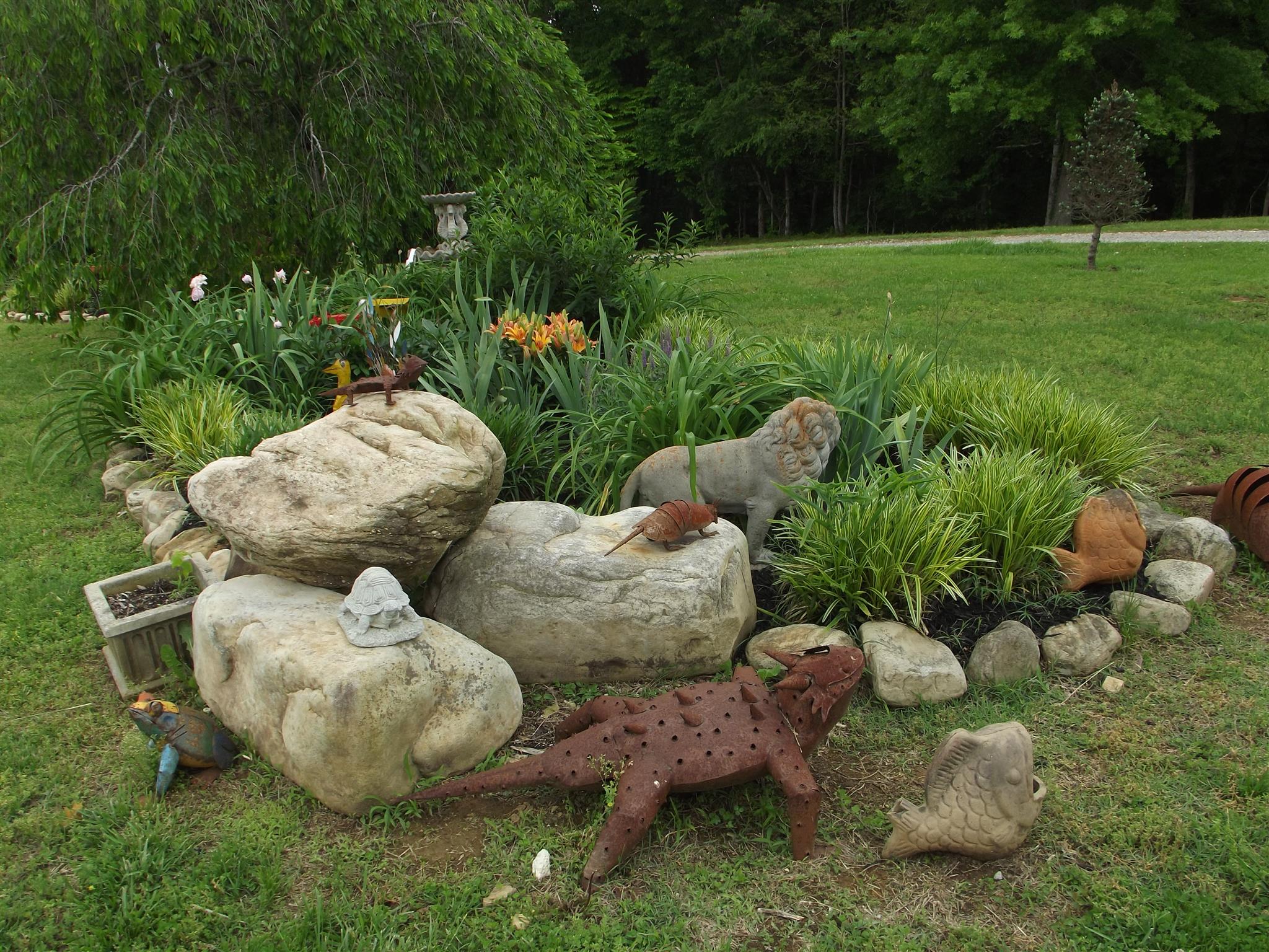 111 Medium Cemetery Road Petersburg, TN 37144 - Photo 9 of 30 Beautiful landscaping