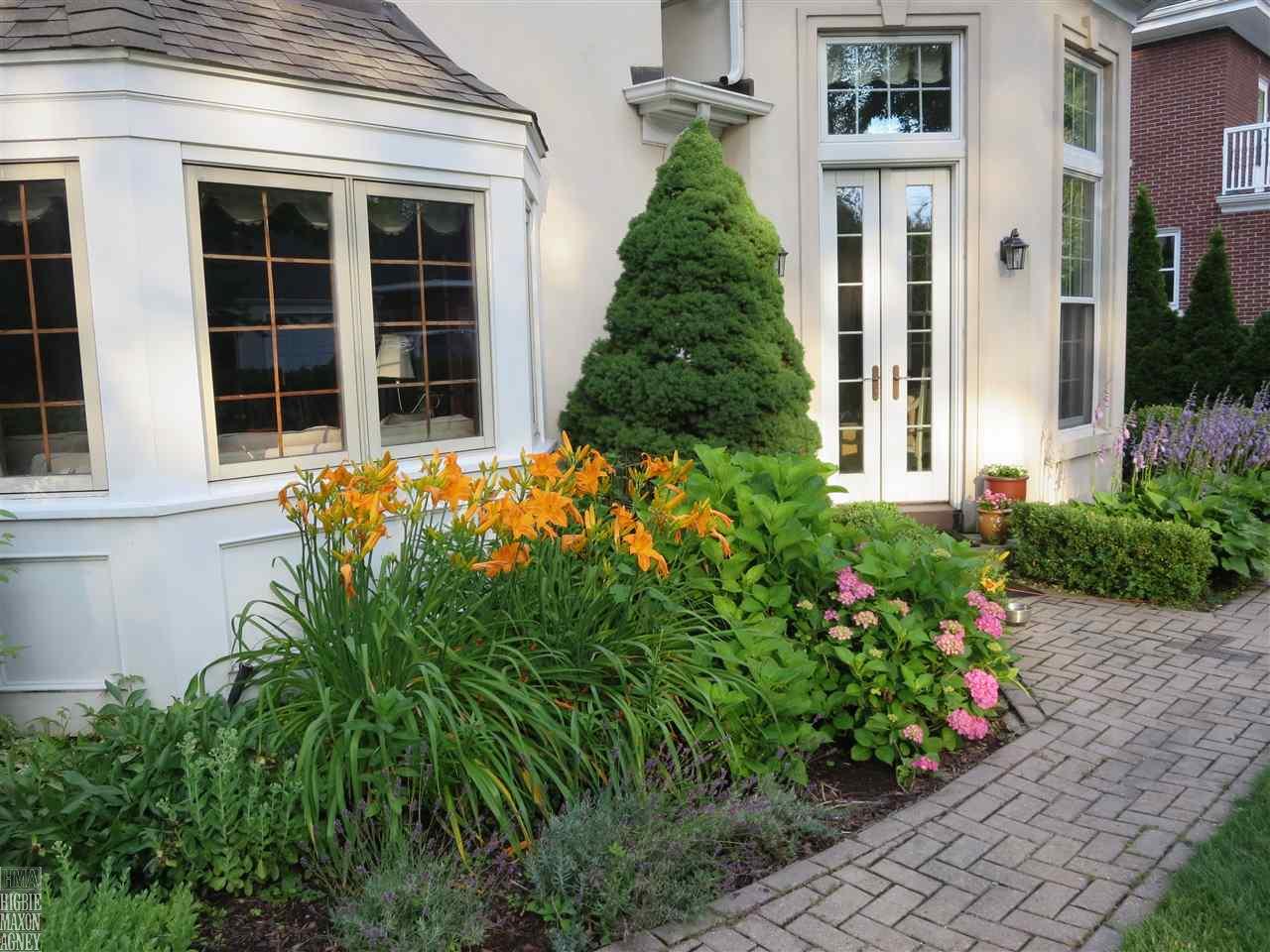 1015 Yorkshire Road Grosse Pointe, MI 48230 - Photo 36 of 40 31348089-35.JPG