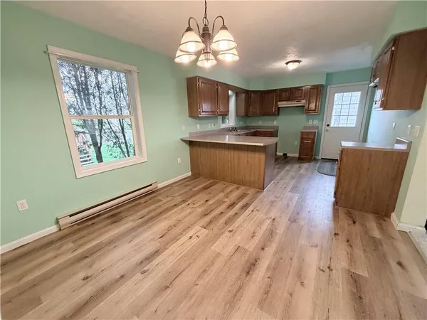 $199,900 | 402 West Poplar Street, Grove City, PA 16127