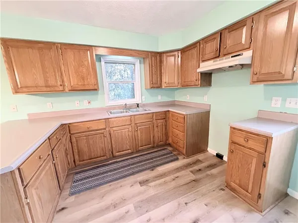 $199,900 | 402 West Poplar Street, Grove City, PA 16127
