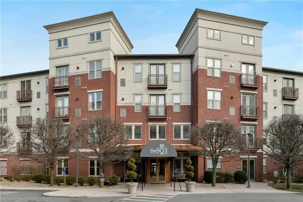 $375,000 | 1000 Providence Place, Unit 418, Providence, RI 02903