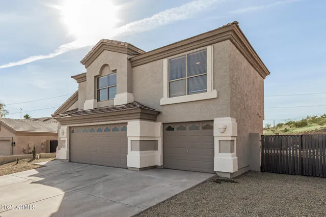 $659,900 | 1347 East Redwood Lane, Phoenix, AZ 85048