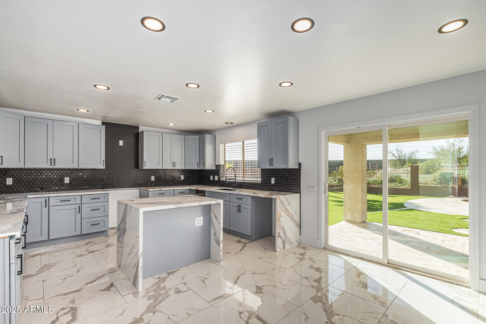 1347 East Redwood Lane Phoenix, AZ 85048 - Photo 38 of 47 13 Redwood