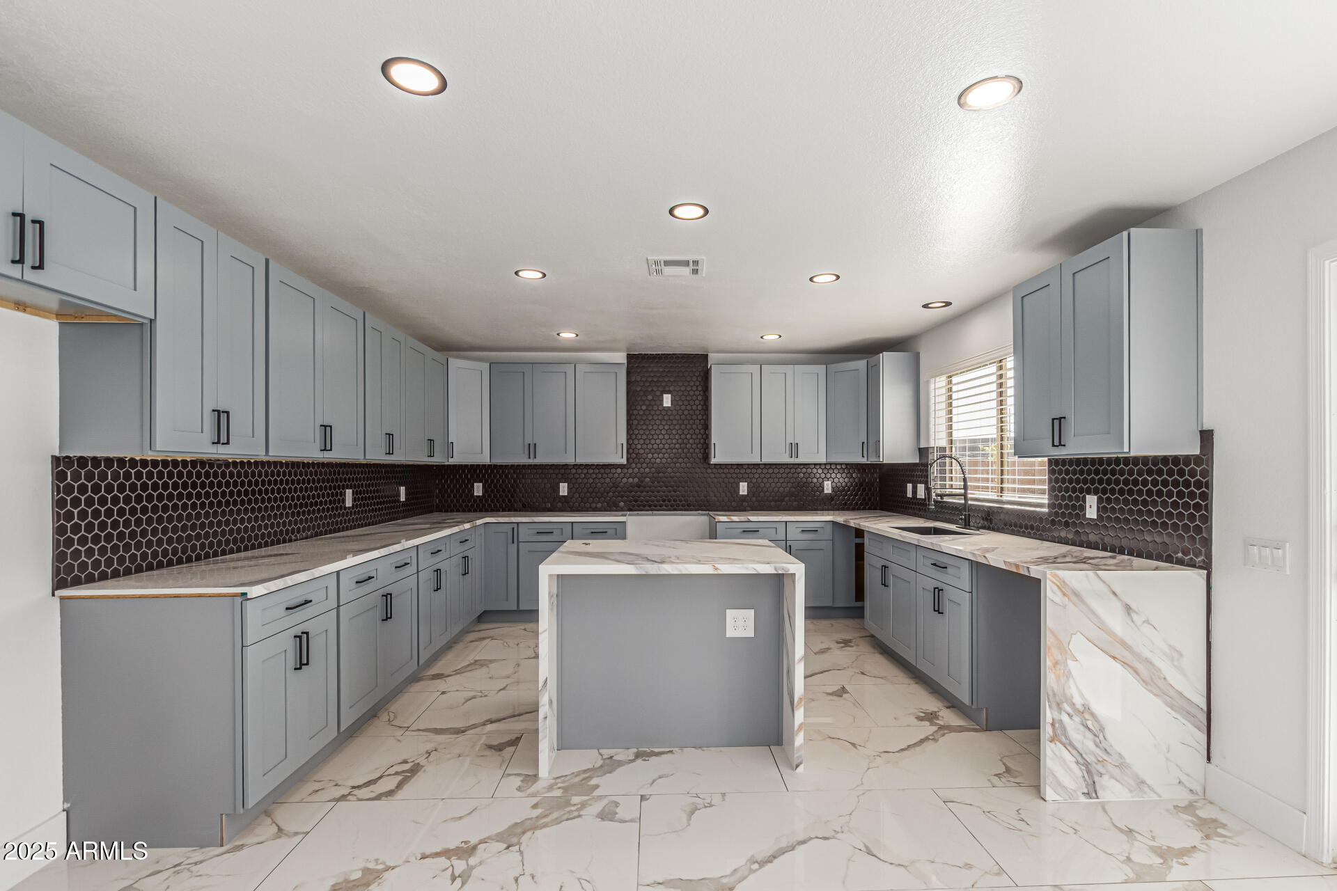 1347 East Redwood Lane Phoenix, AZ 85048 - Photo 39 of 47 12 Redwood