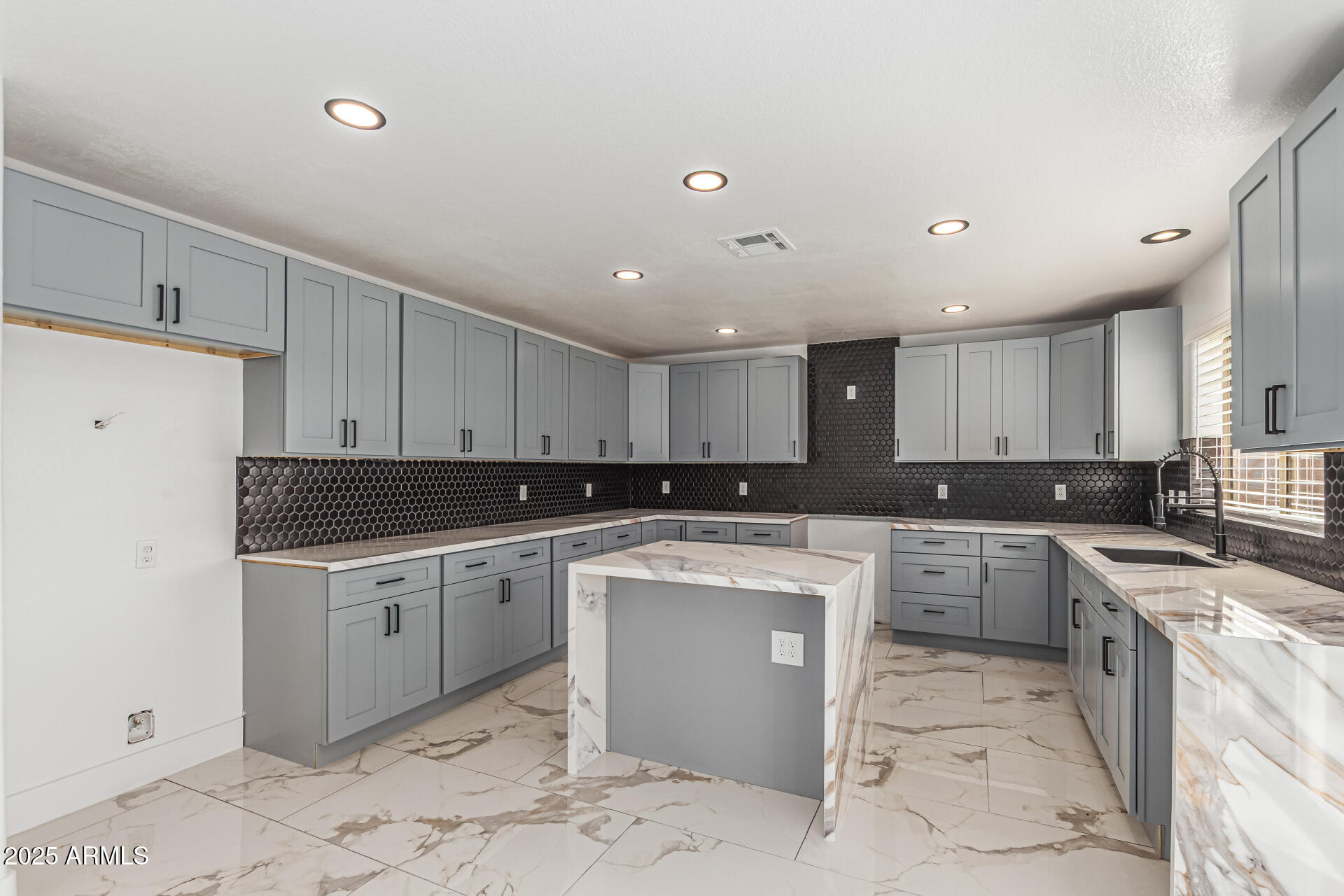 1347 East Redwood Lane Phoenix, AZ 85048 - Photo 40 of 47 11 Redwood