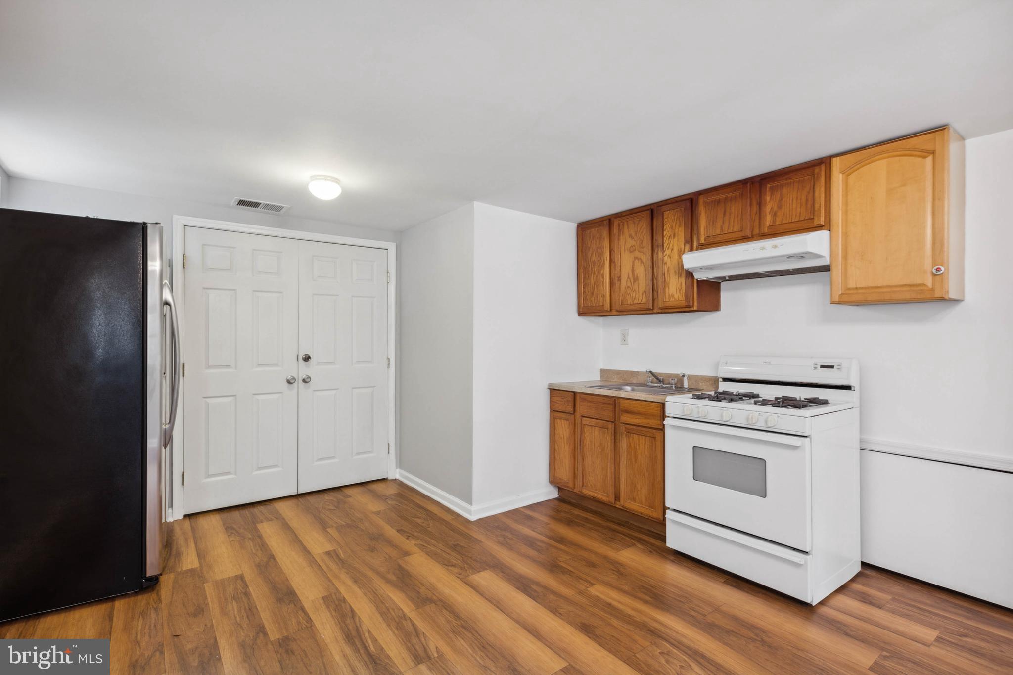 10038 Renfrew Road Silver Spring, MD 20901 - Photo 15 of 25