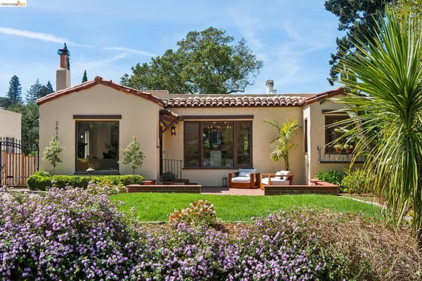$949,000 | 2615 La Cuesta Avenue, Oakland, CA 94611