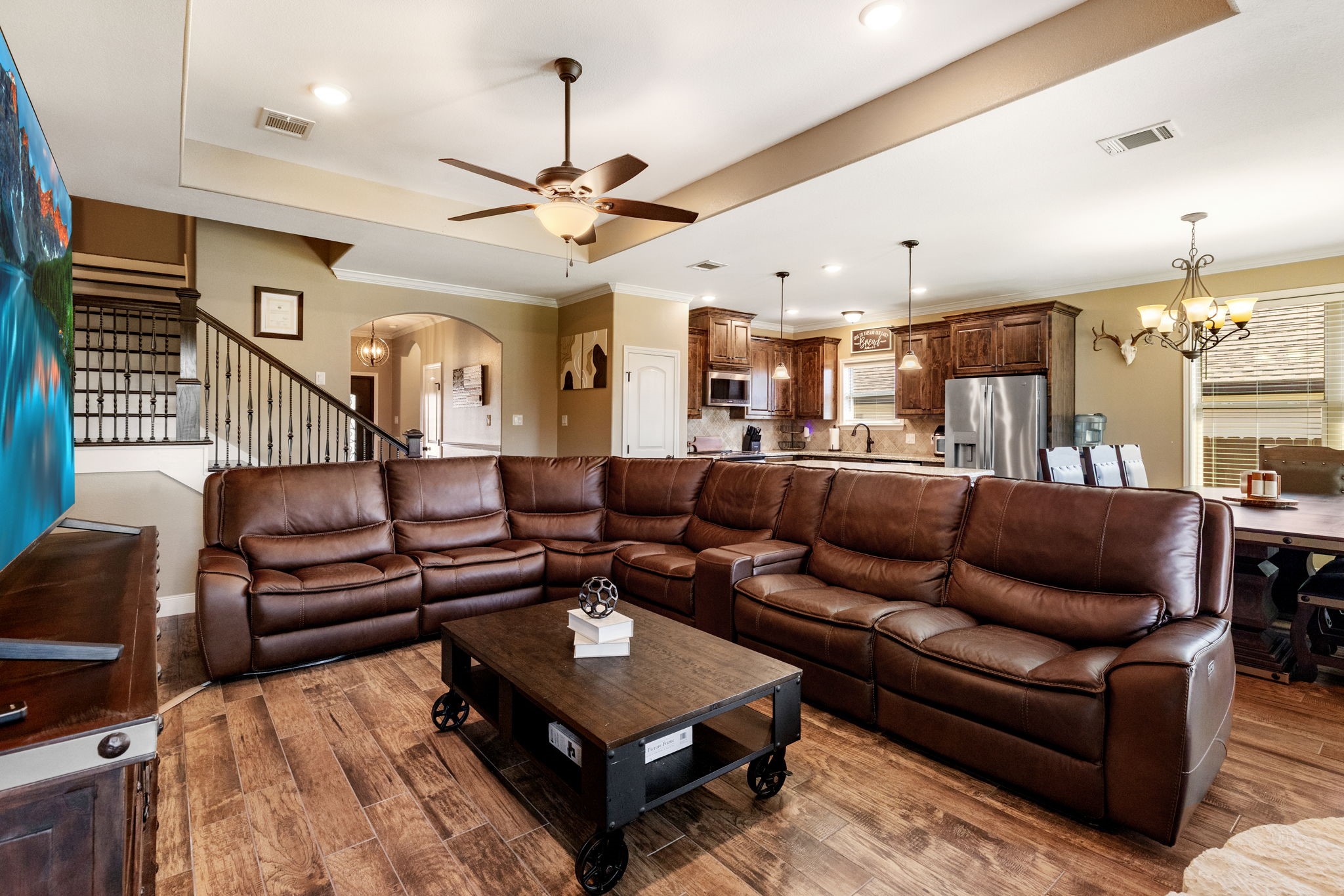 3681 Rabbit Lane Bryan, TX 77808 - Photo 3 of 25