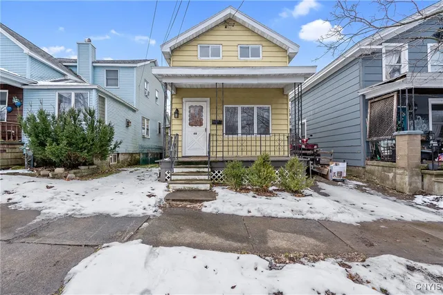 $1,500 | 68 Ontario Street, Oswego, NY 13126
