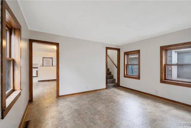 $1,500 | 68 Ontario Street, Oswego, NY 13126