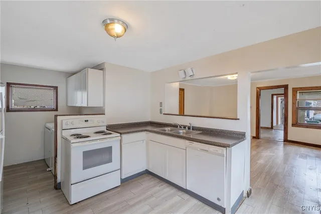 $1,500 | 68 Ontario Street, Oswego, NY 13126