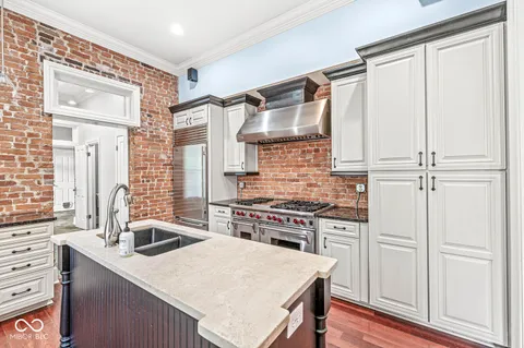 $750,000 | 331 North East Street, Indianapolis, IN 46202