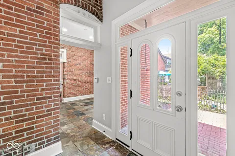 $750,000 | 331 North East Street, Indianapolis, IN 46202