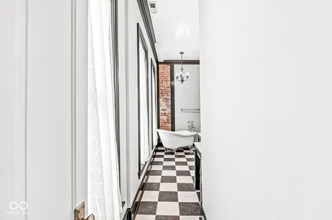 $750,000 | 331 North East Street, Indianapolis, IN 46202