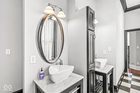 $750,000 | 331 North East Street, Indianapolis, IN 46202