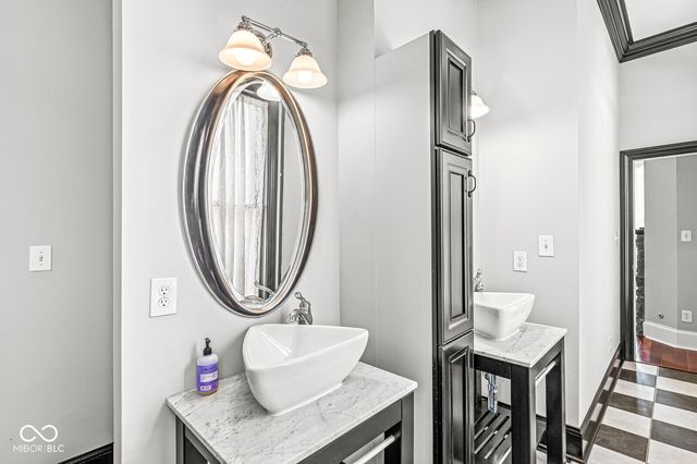 $750,000 | 331 North East Street, Indianapolis, IN 46202