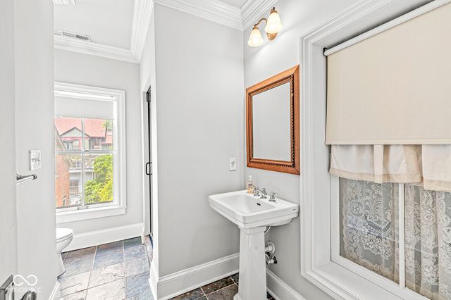 $750,000 | 331 North East Street, Indianapolis, IN 46202