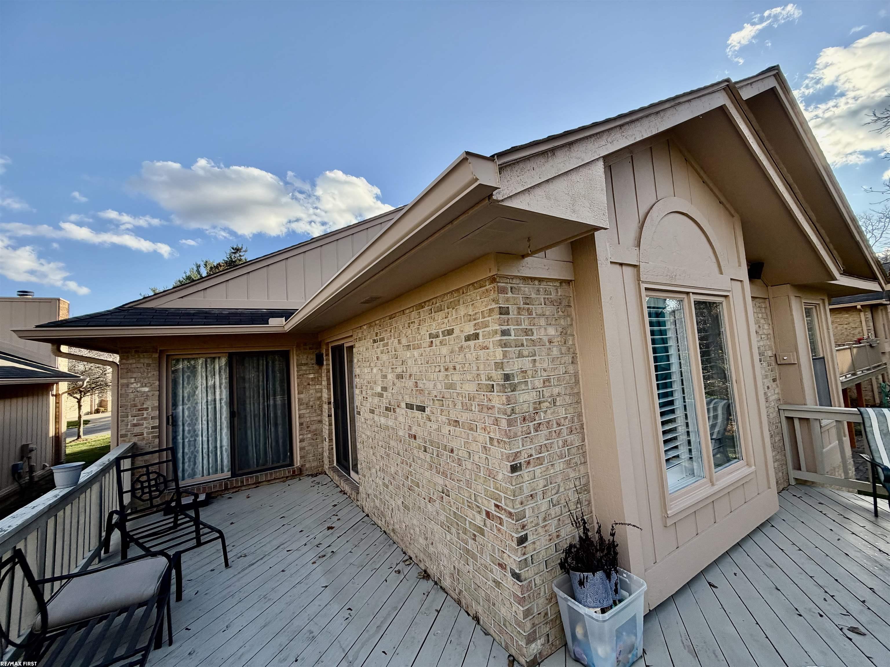 22200 River Ridge Trail Farmington, MI 48335 - Photo 40 of 65 50194956-AB8CEE1C-44D0-413B-B0D1-18588240C494.JPG