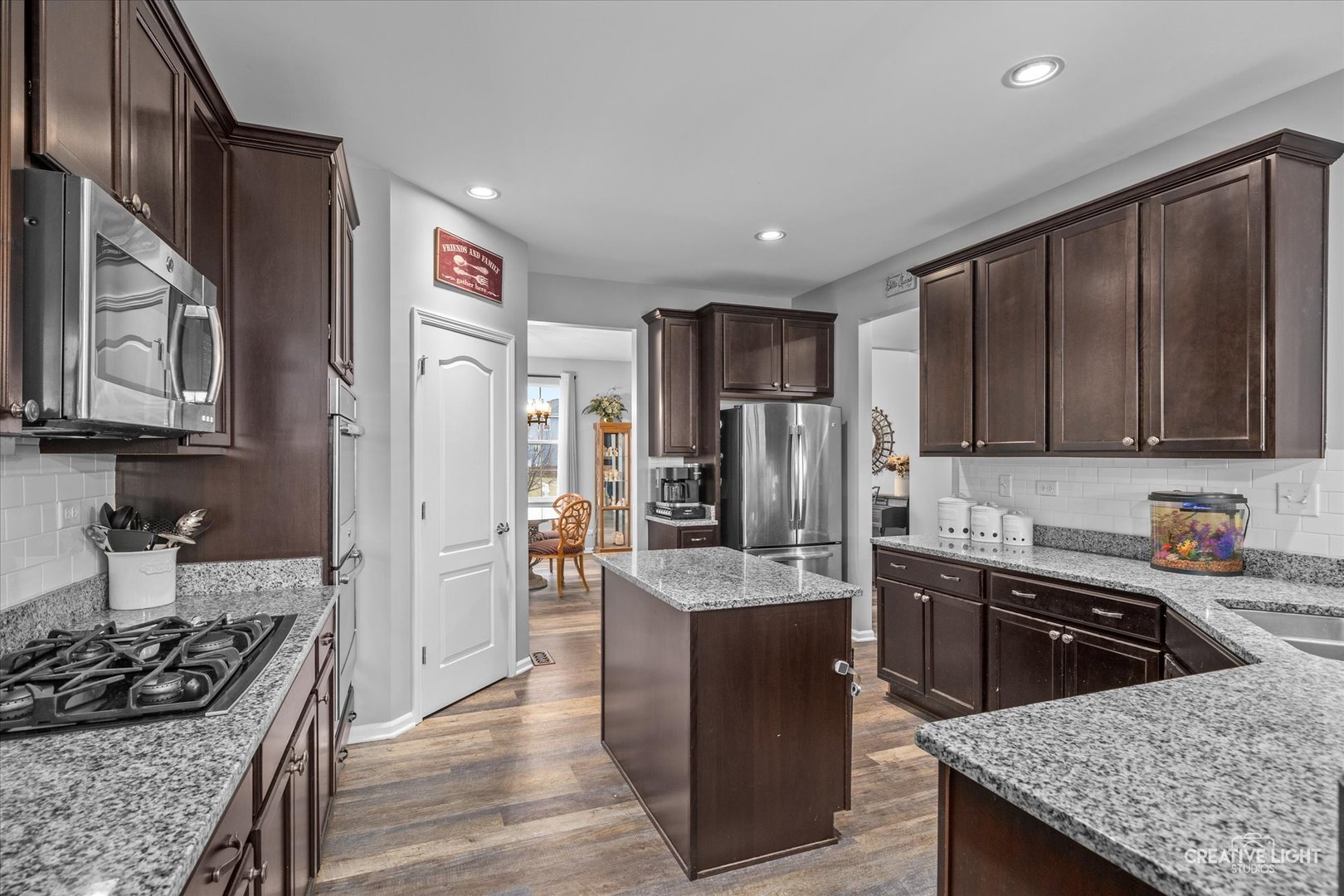 4303 Schofield Drive Oswego, IL 60543 - Photo 7 of 44