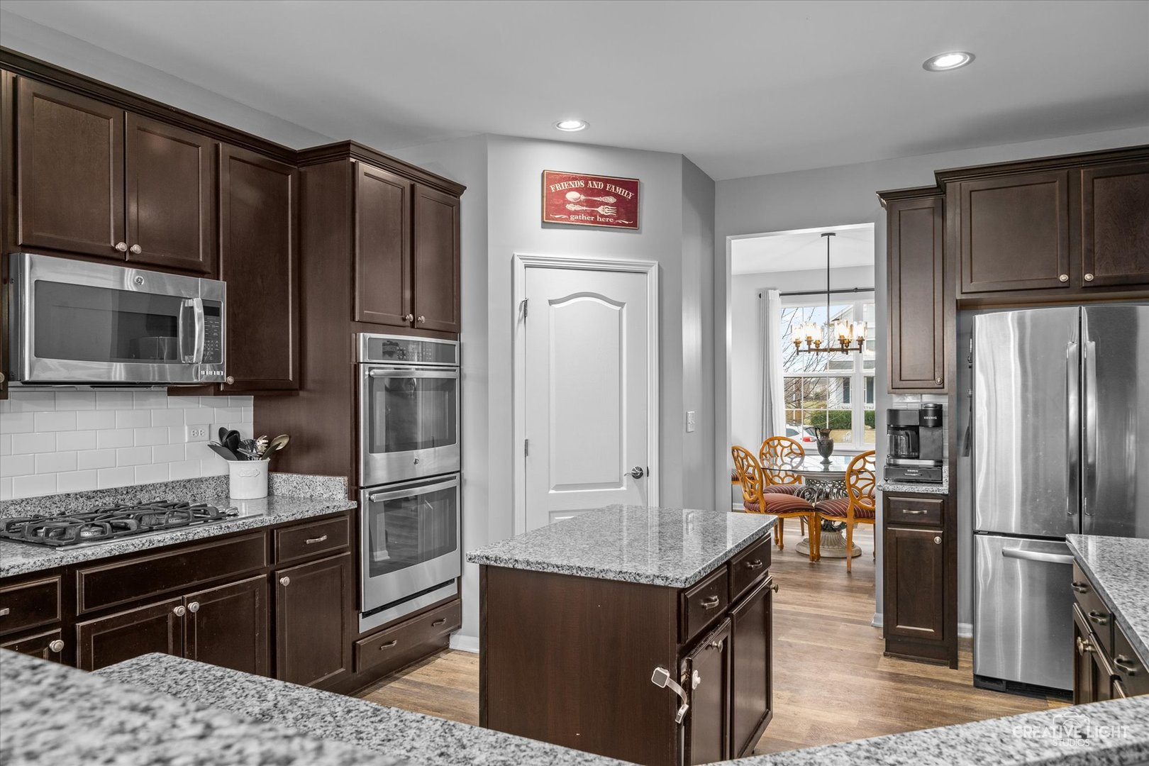 4303 Schofield Drive Oswego, IL 60543 - Photo 8 of 44