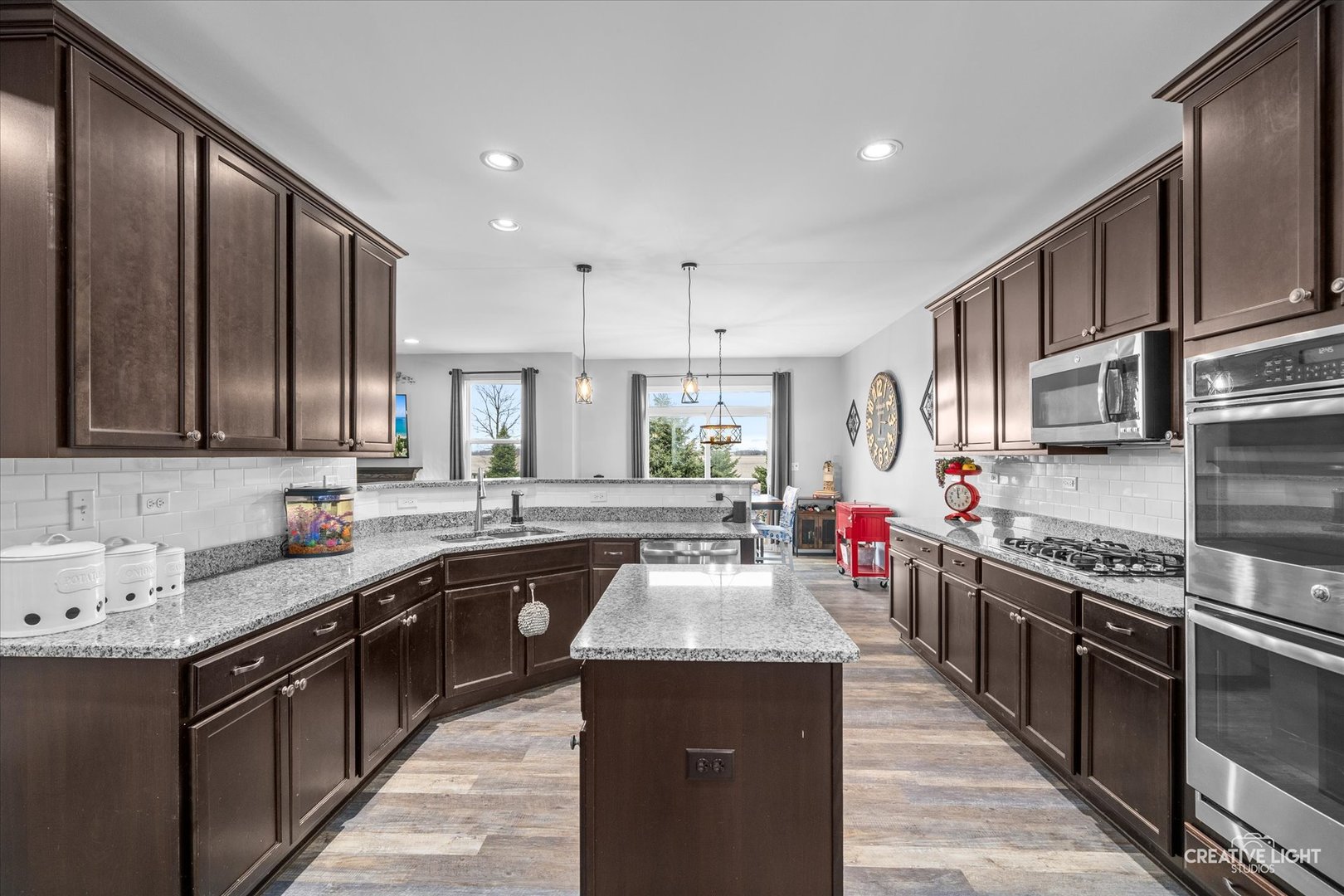 4303 Schofield Drive Oswego, IL 60543 - Photo 9 of 44