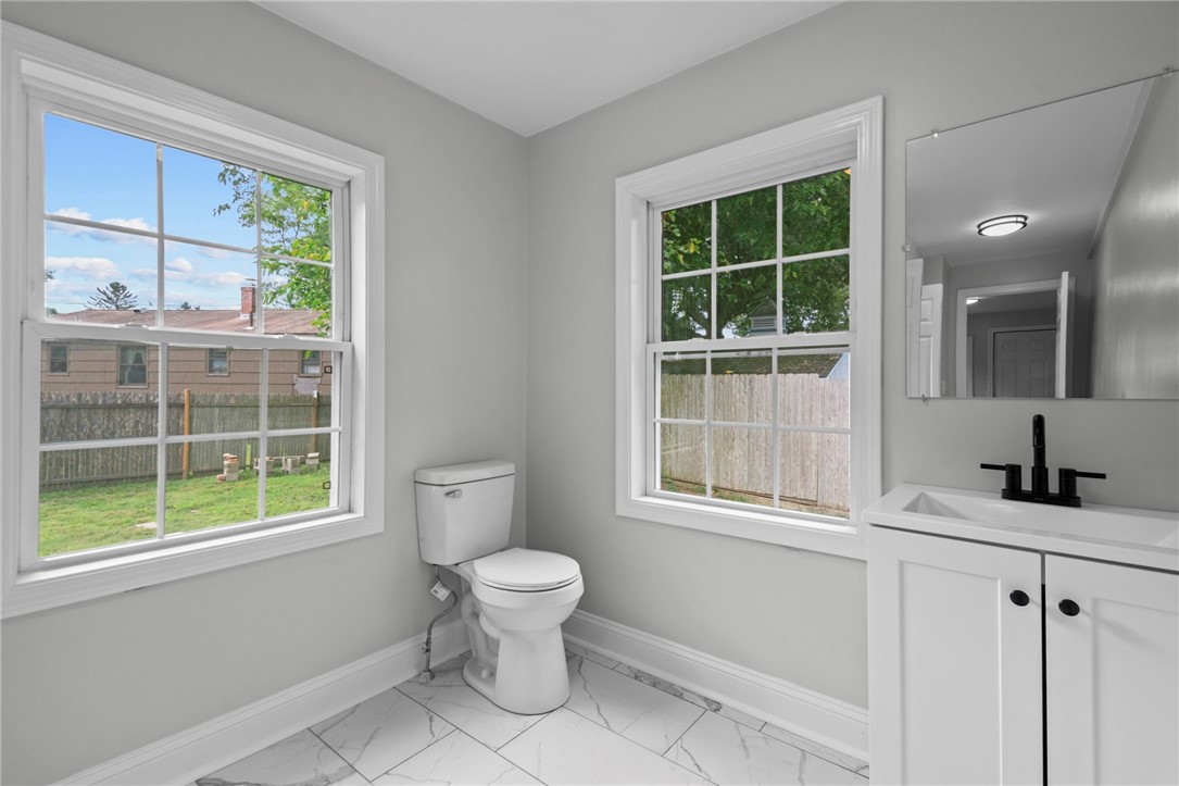 78 Viewesta Road Warwick, RI 02886 - Photo 14 of 29