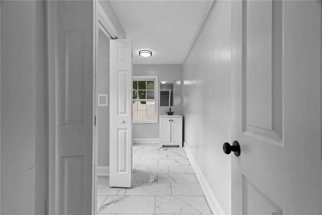 78 Viewesta Road Warwick, RI 02886 - Photo 15 of 29