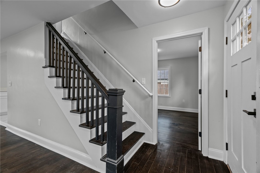78 Viewesta Road Warwick, RI 02886 - Photo 7 of 29
