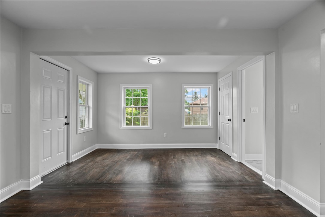 78 Viewesta Road Warwick, RI 02886 - Photo 8 of 29