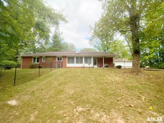 $249,000 | 8994 Old Highway 13, Murphysboro, IL 62966