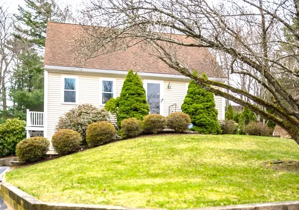 $625,000 | 18 Cherrywood Circle, Plymouth, MA 02360