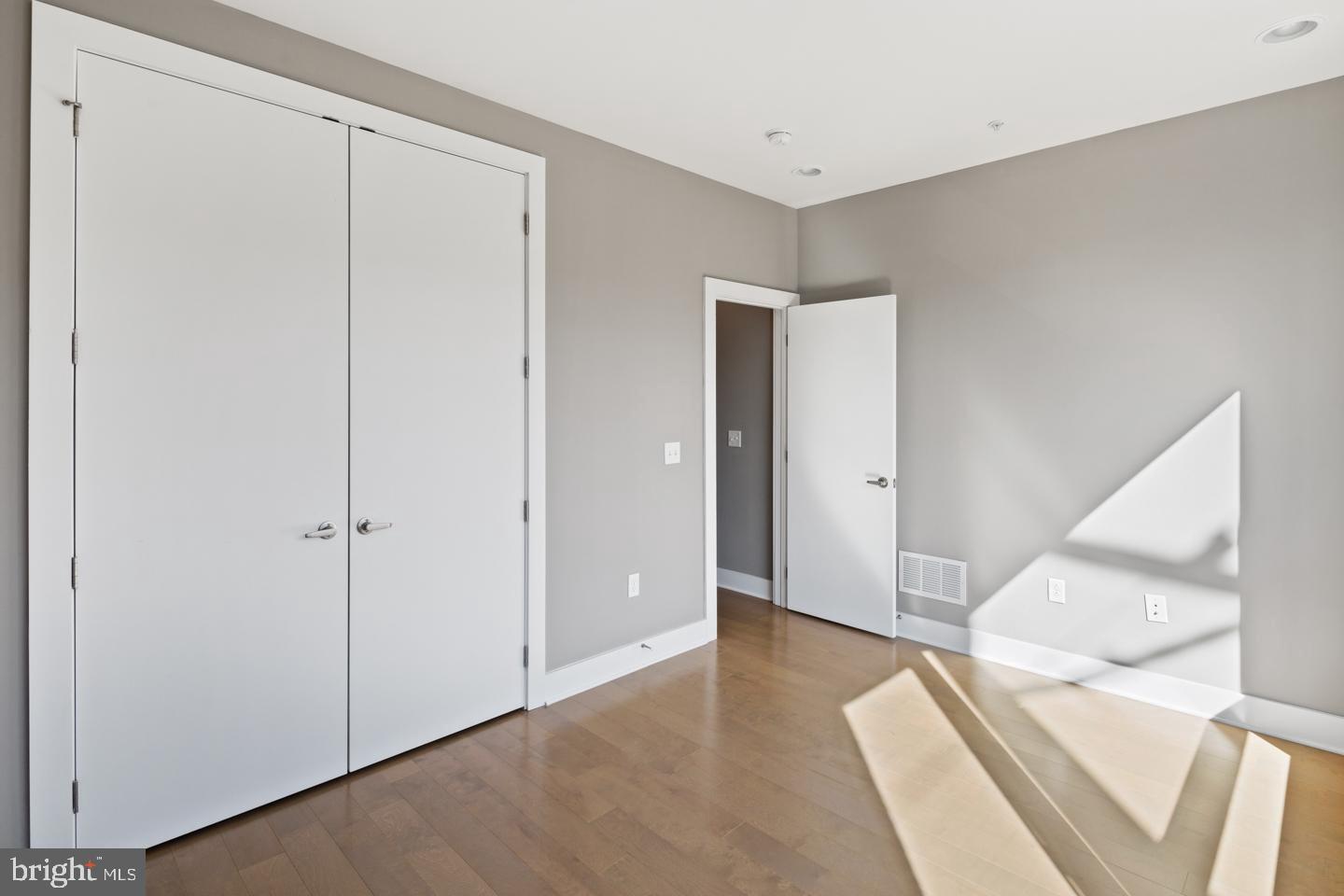 900 North 5th Street, Unit 1 Philadelphia, PA 19123 - Photo 19 of 35