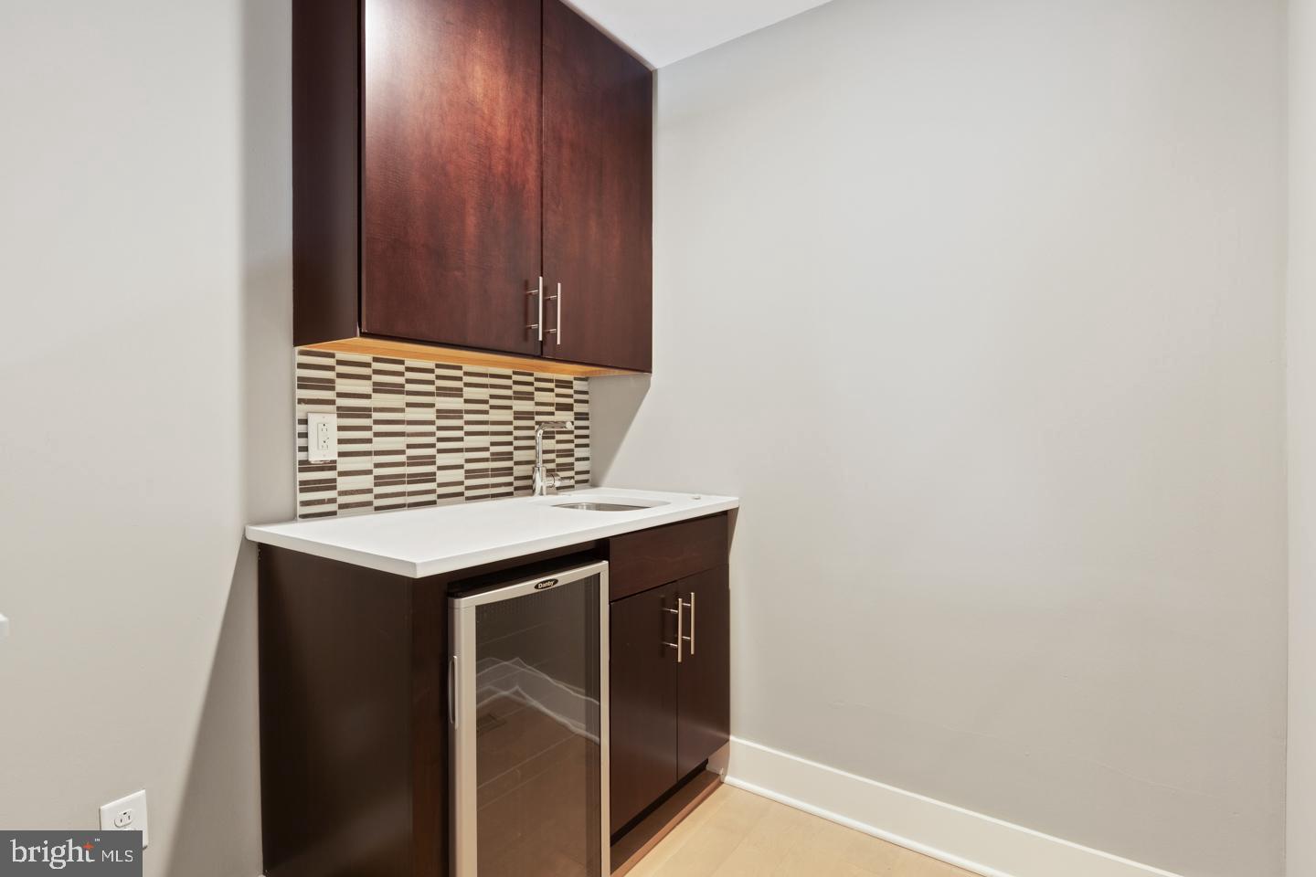 900 North 5th Street, Unit 1 Philadelphia, PA 19123 - Photo 26 of 35