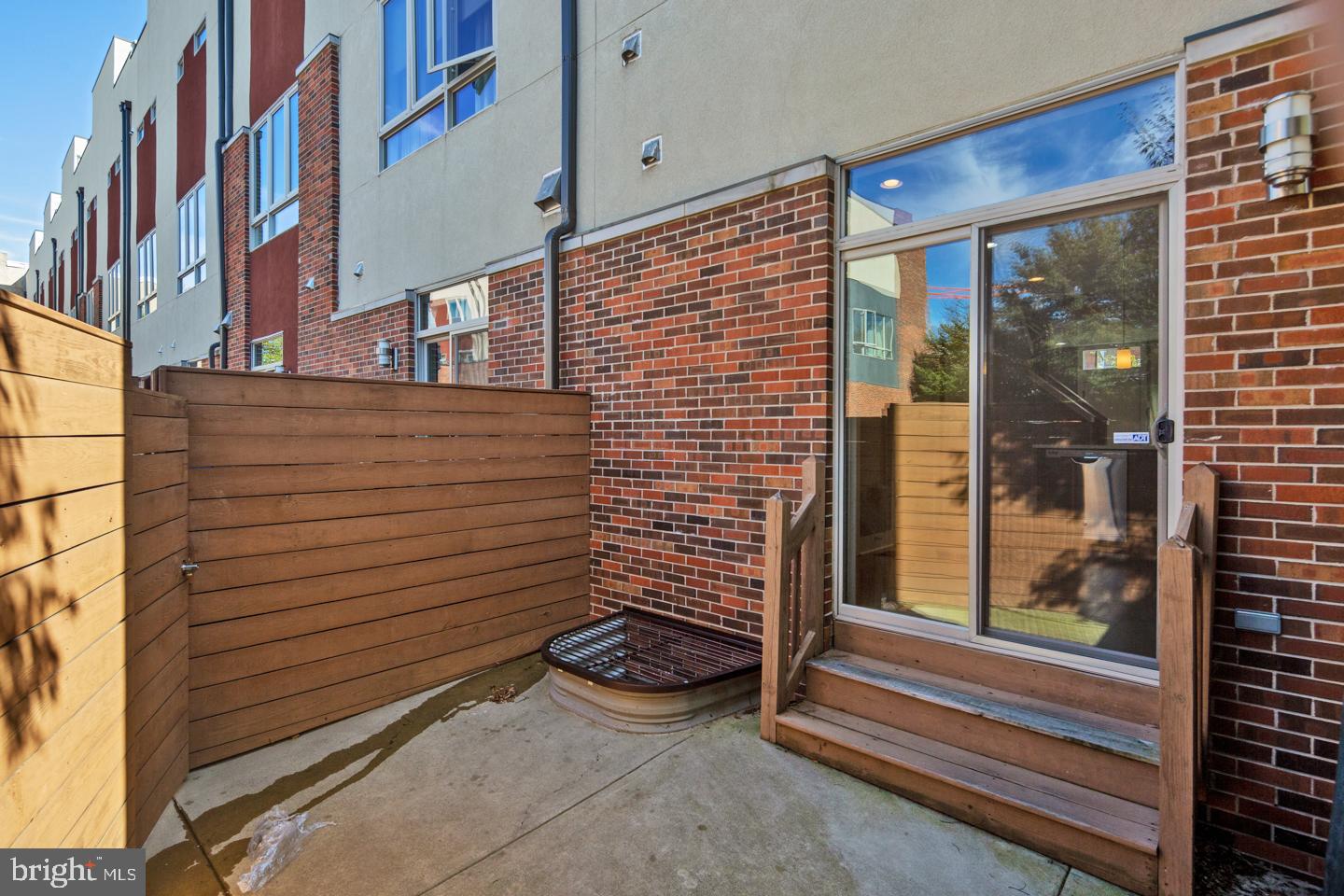 900 North 5th Street, Unit 1 Philadelphia, PA 19123 - Photo 9 of 35