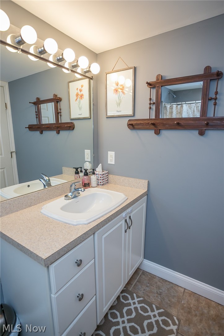 1125 Schocalog Road Akron, OH 44320 - Photo 18 of 35 Gallery Image 18