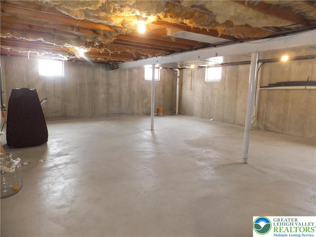 1207 Kressler Road Allentown, PA 18103 - Photo 24 of 27 a view of an empty room