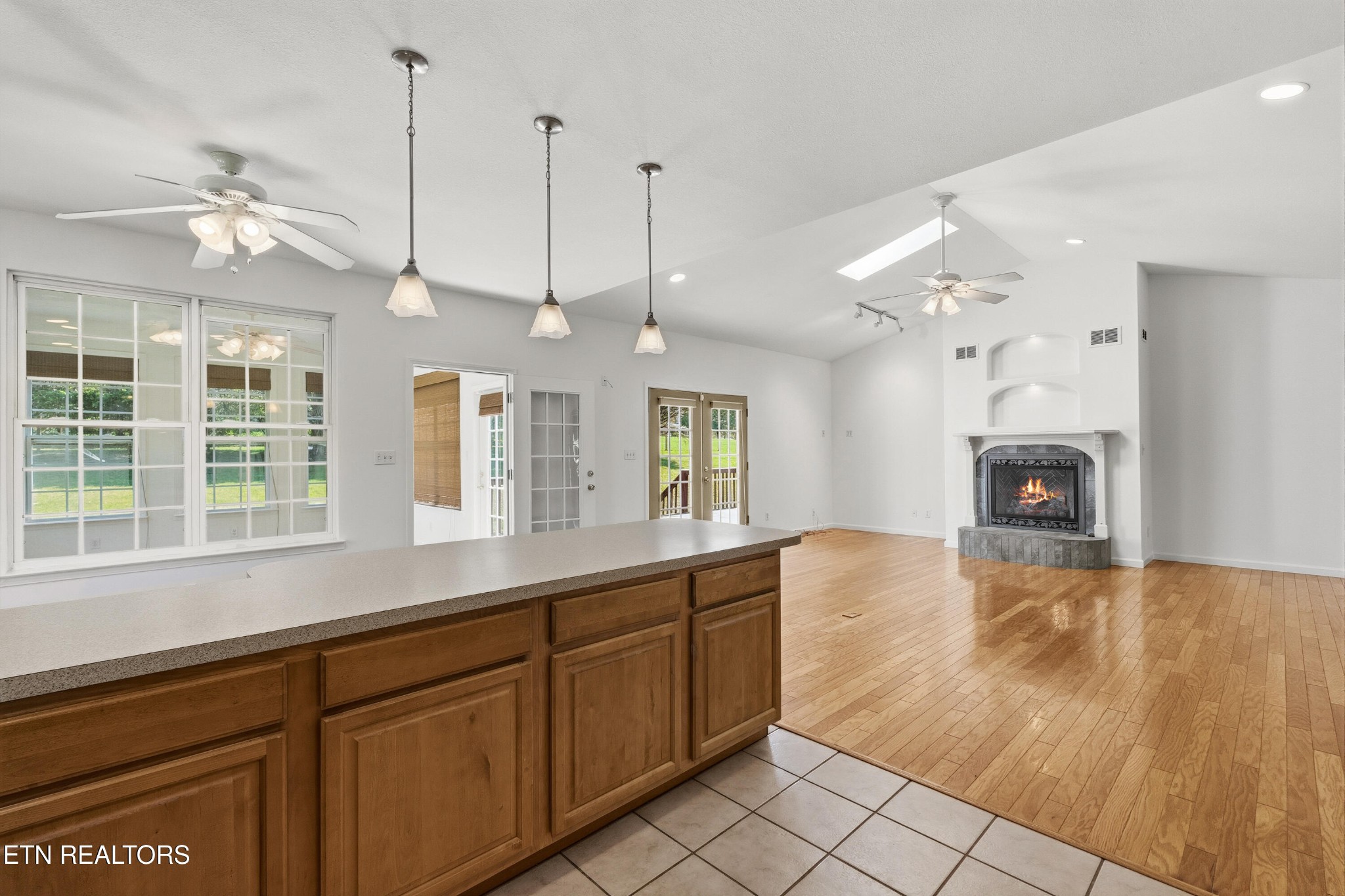 204 David Road Clinton, TN 37716 - Photo 12 of 38 Gallery Image 12