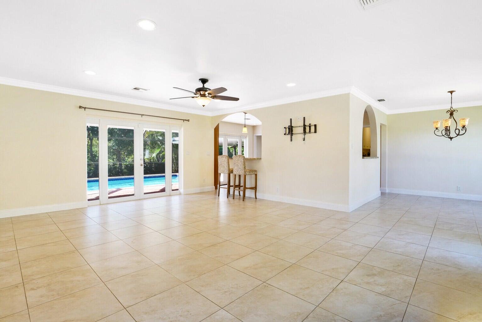 1104 Northeast 4th Drive Deerfield Beach, FL 33441 - Photo 8 of 37 Living room
